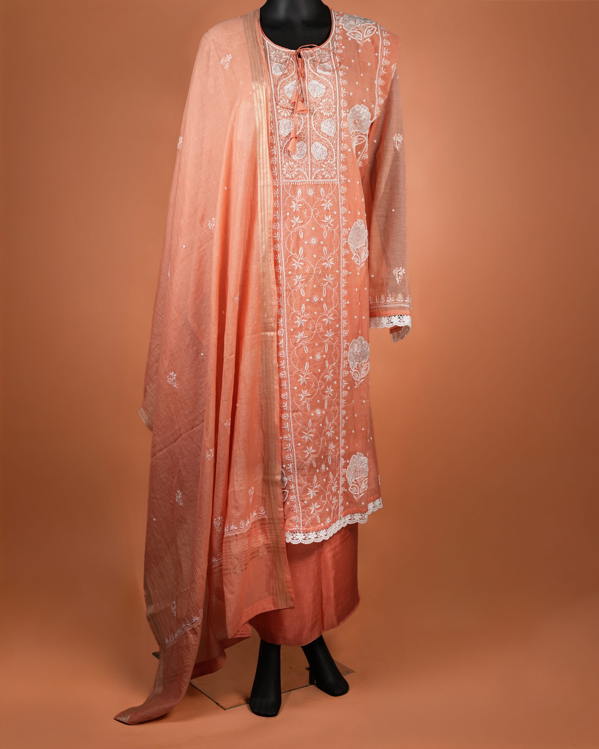 Katdana Chikankari Set